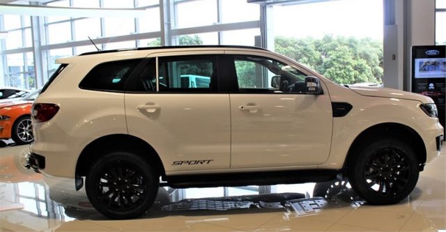 Đánh giá xe Ford Everest Sport 2023 2.0L AT 4×2: Bán tải đậm chất thể thao