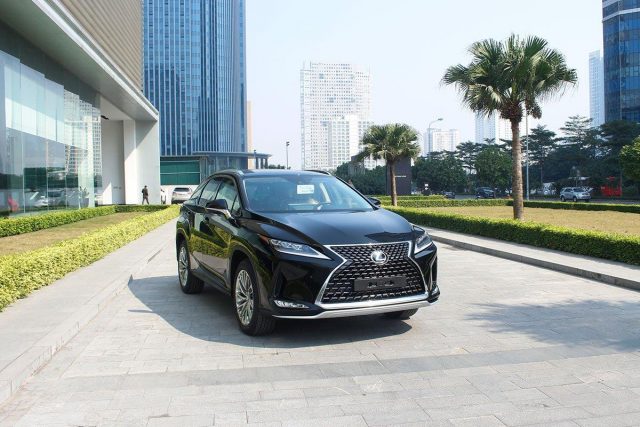Đánh giá xe Lexus RX350 2023: SUV bán chạy nhất của Lexus tại Việt Nam